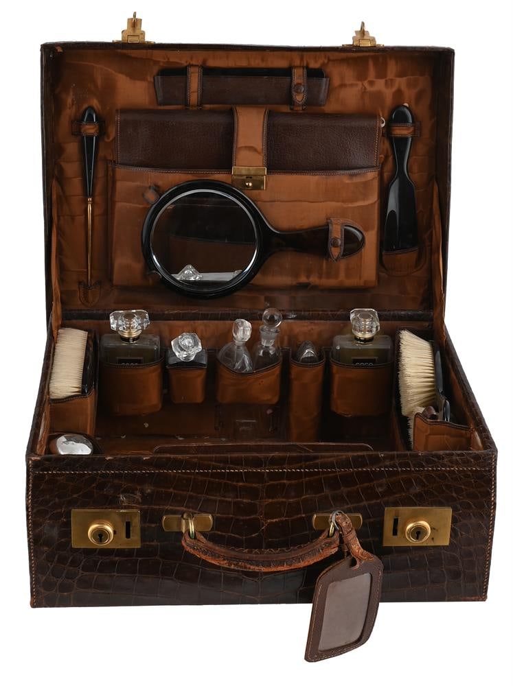 Y A CROCODILE TRAVELLING CASE (1 of 1)