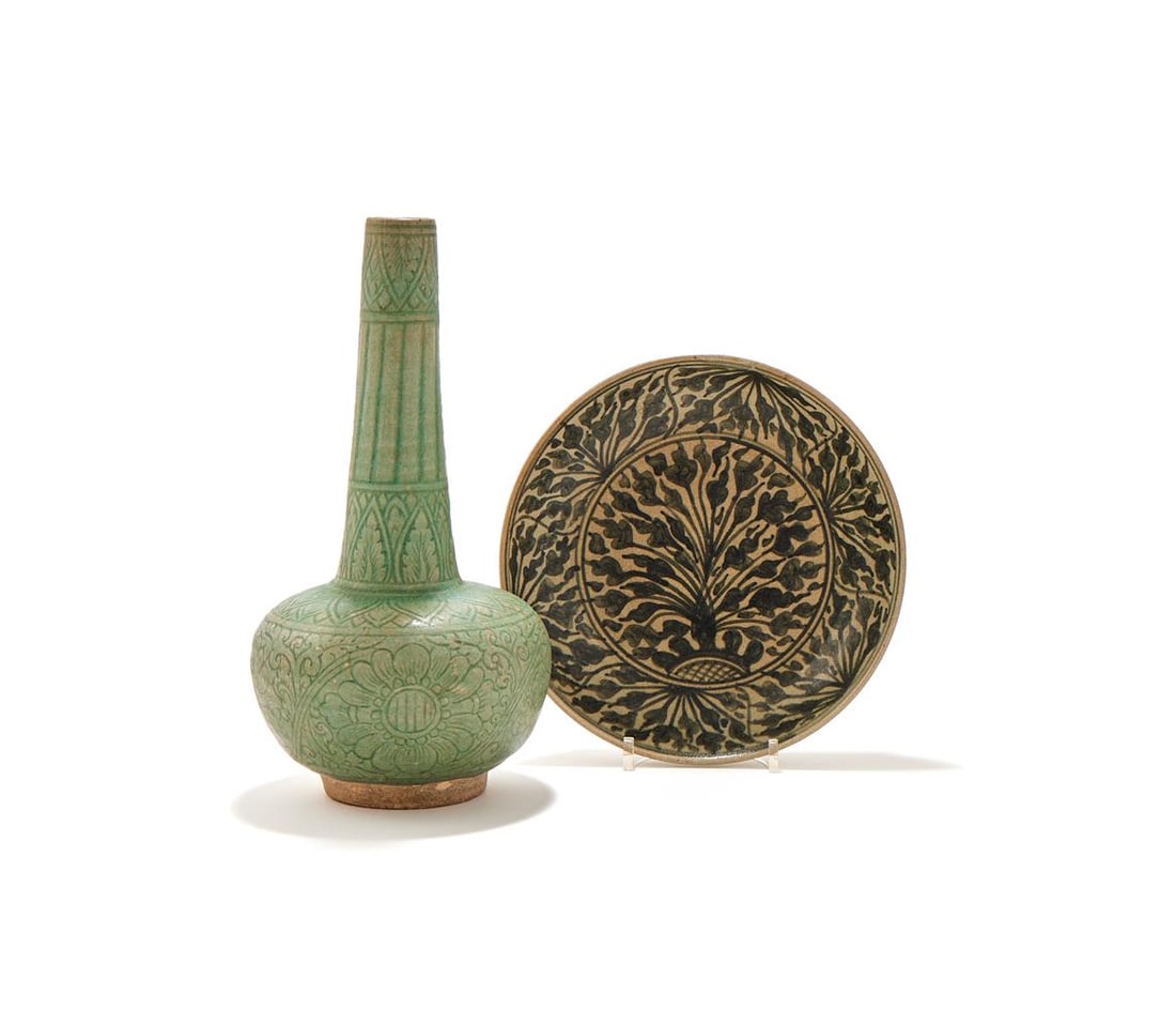 A THAI CELADON VASE, ALONG WITH A PAINTED BOWL, BOTH PROBABLY 14TH CENTURY SAWANKHALOK: A THAI CELADON VASE PROBABLY 14TH CENTURY SAWANKHALOK With incised flowers 28cm high TOGETHER WITH a Thai blue painted bowl, probably 14th century Sawankhalok, 21cm diameter, (2) Condition Report: