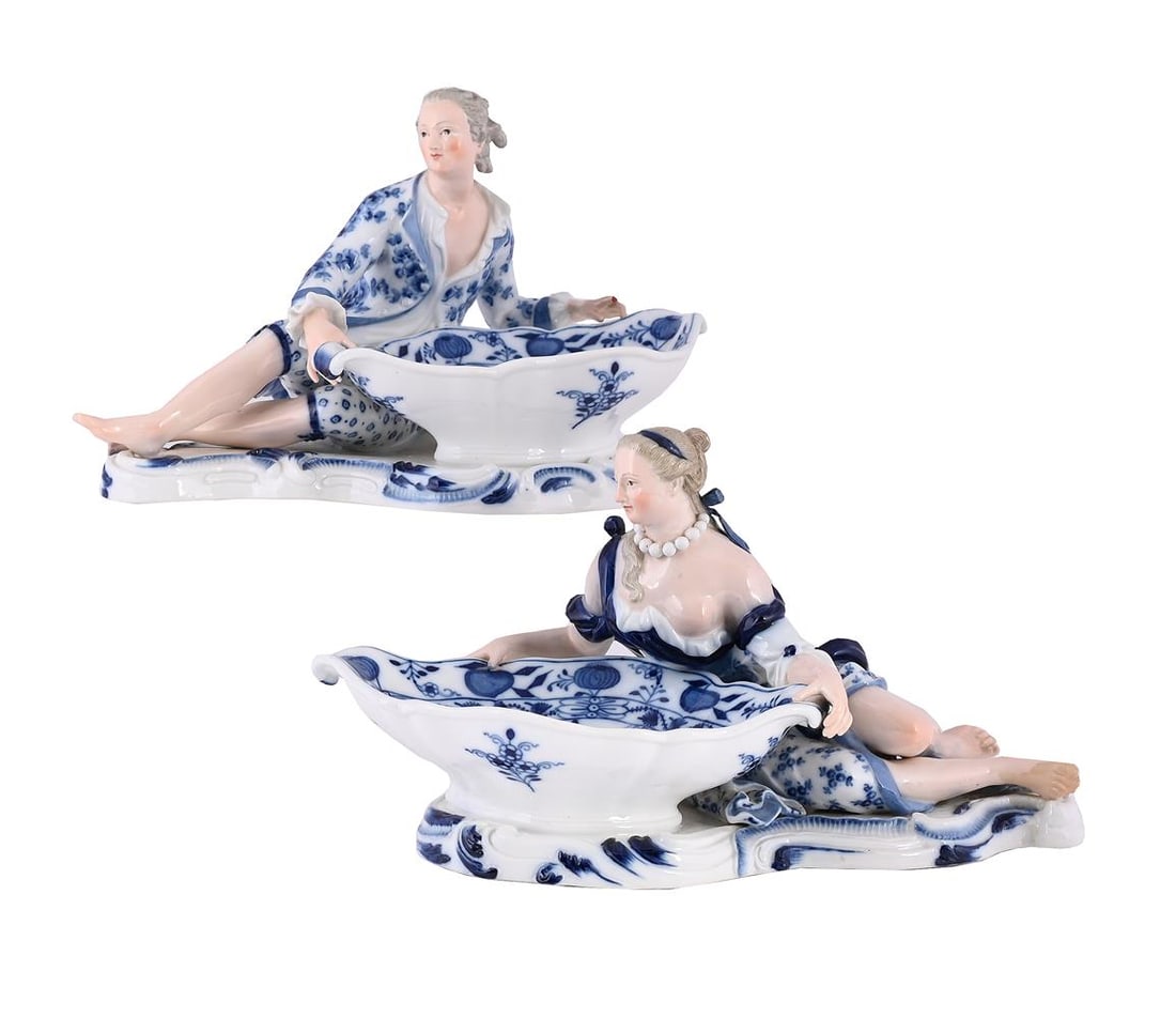 A PAIR OF MEISSEN 'ONION' PATTERN FIGURAL BONBONNIERES, LATE 19TH CENTURY: A PAIR OF MEISSEN 'ONION' PATTERN FIGURAL BONBONNIERES LATE 19TH CENTURY Decorated in blue and pink, blue crossed swords marks 32cm long Condition Report: PLEASE NOTE: ALL LOTS ARE LOCATED AT