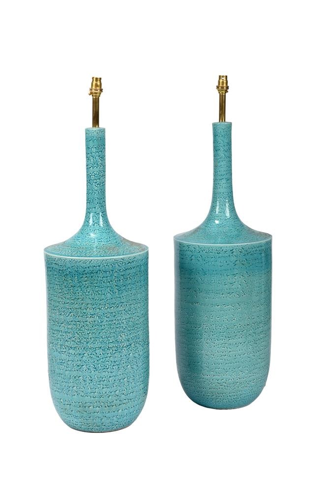 A PAIR OF BLUE CERAMIC TABLE LAMPS, ITALIAN, CIRCA 1970 - 2