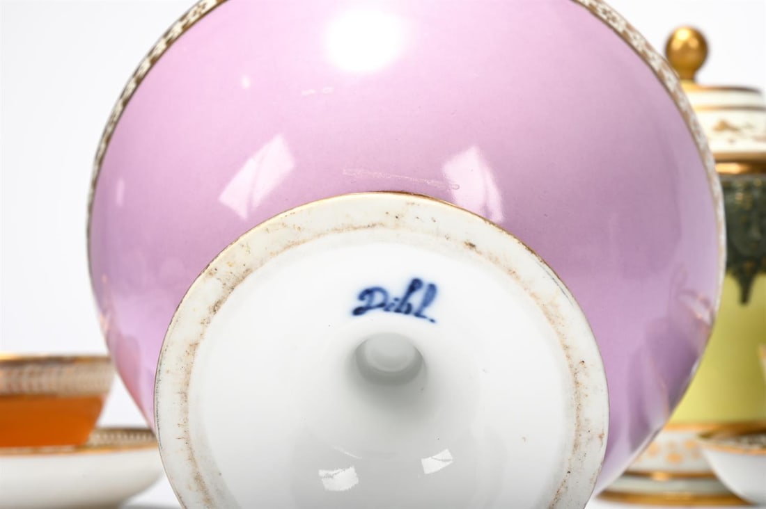 A SELECTION OF PARIS (DIHL) PORCELAIN, VARIOUS DATES, FIRST QUARTER 19TH CENTURY - 4