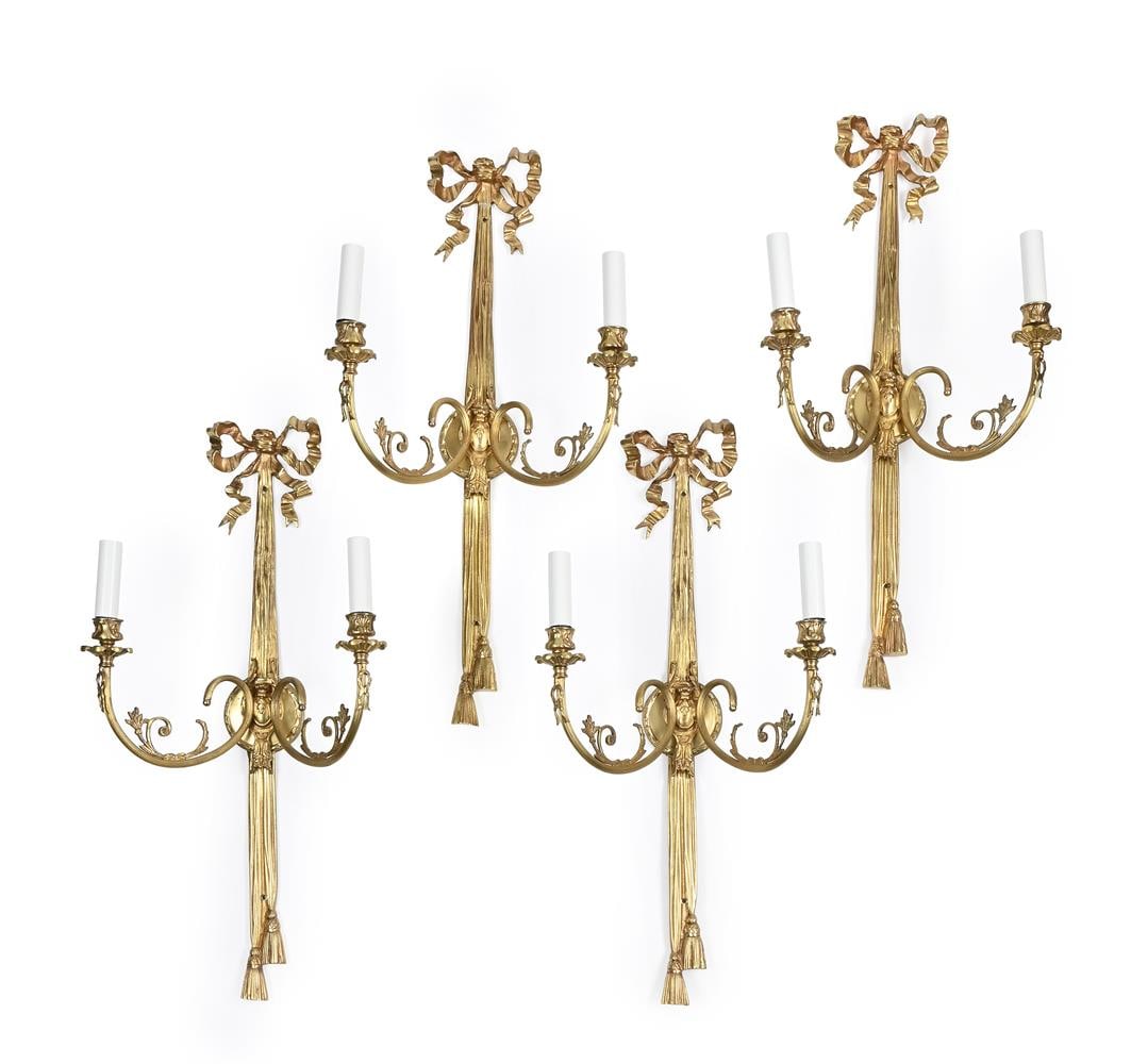 A SET OF EIGHT GILT METAL TWIN BRANCH WALL LIGHTS, IN LOUIS XVI STYLE, 20TH OR 21ST CENTURY - 2