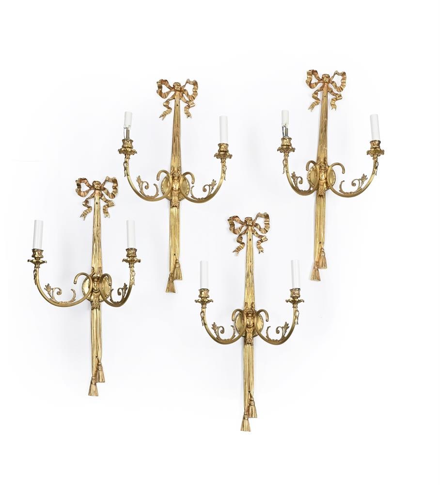 A SET OF EIGHT GILT METAL TWIN BRANCH WALL LIGHTS, IN LOUIS XVI STYLE, 20TH OR 21ST CENTURY - 3