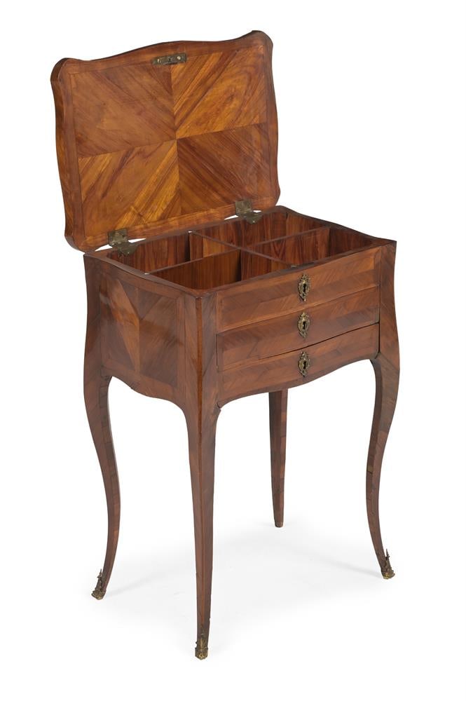 Y A LOUIS XV KINGWOOD, TULIPWOOD AND CROSSBANDED PETIT COMMODE, SECOND HALF 18TH CENTURY - 3