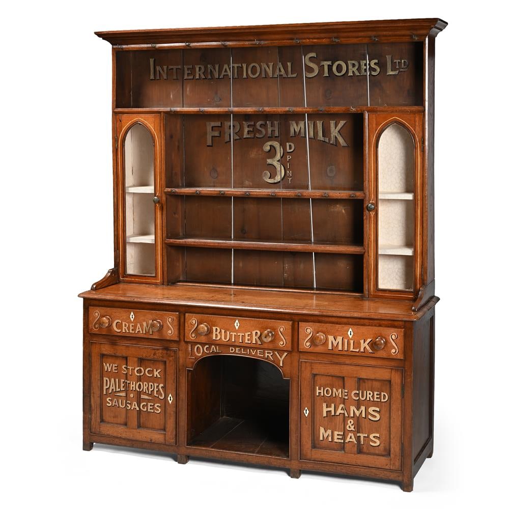 Y A VICTORIAN GOLDEN OAK AND SIGN WRITTEN 'DOG KENNEL' DRESSER AND RACK, LAST QUARTER 19TH CENTURY - 2