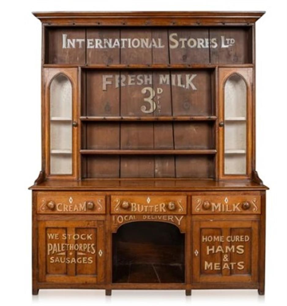 Y A VICTORIAN GOLDEN OAK AND SIGN WRITTEN 'DOG KENNEL' DRESSER AND RACK, LAST QUARTER 19TH CENTURY - 4
