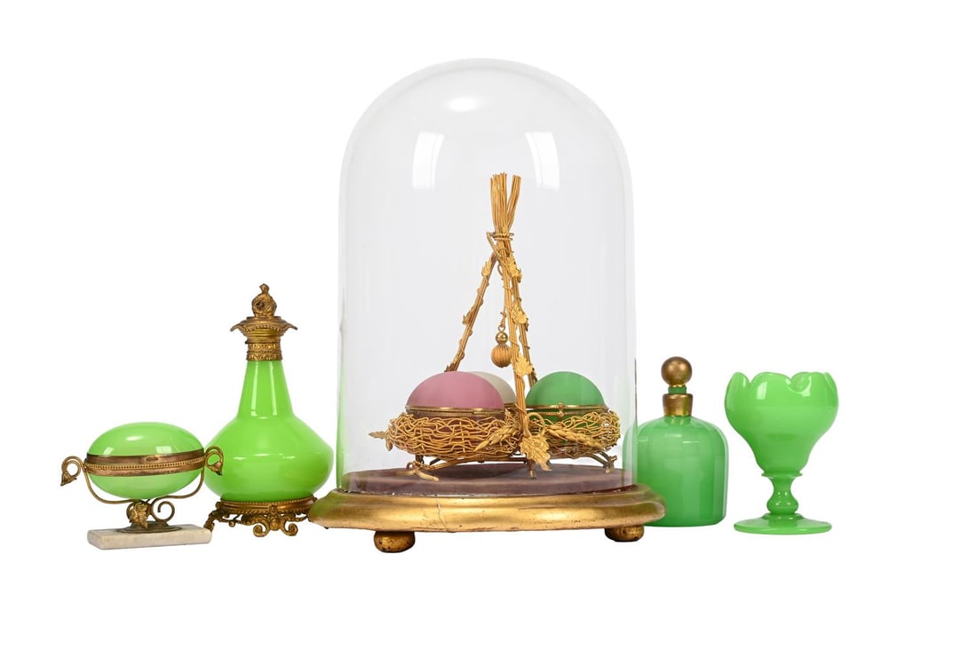A PALAIS ROYALE STYLE GILT METAL DECORATIVE CENTRE PIECE, SECOND HALF 19TH CENTURY - 2