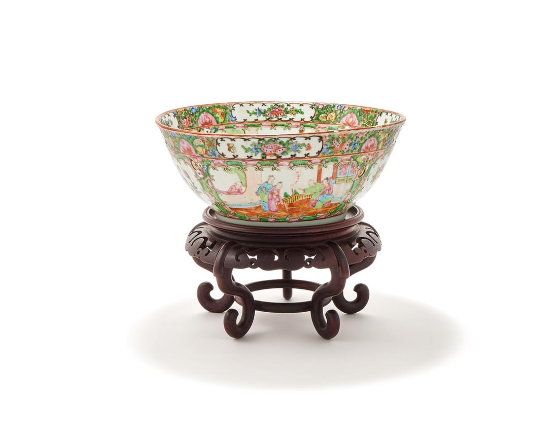 A CANTONESE BOWL, LATE 19TH CENTURY AND LATER - 2