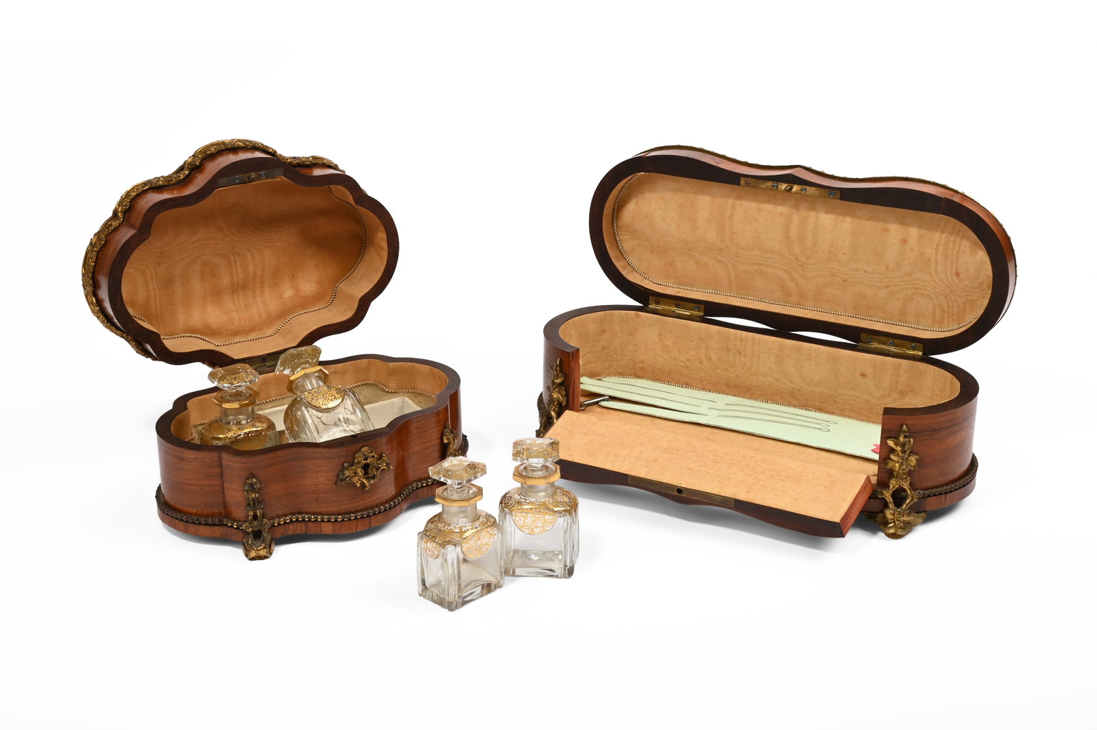 Y A NAPOLEON III KINGWOOD AND INLAID TOILET CASKET, CIRCA 1870, WITH ANOTHER SIMILAR OVAL EXAMPLE - 2