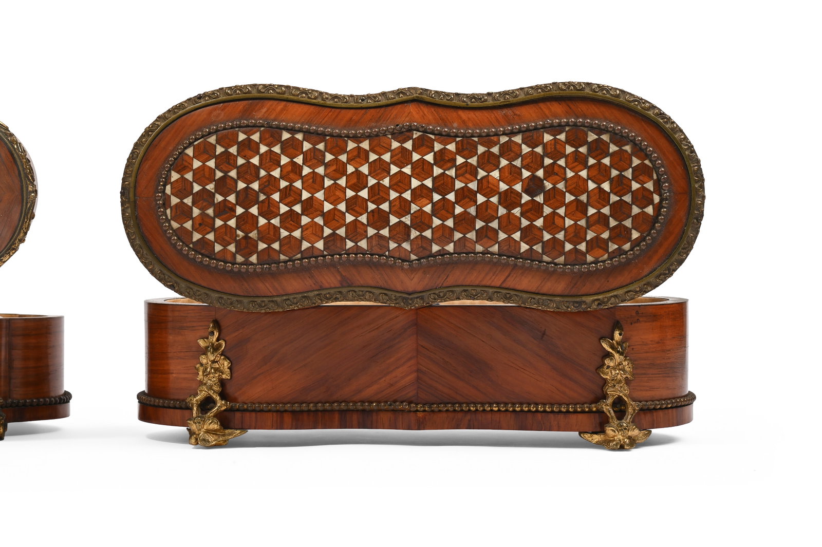 Y A NAPOLEON III KINGWOOD AND INLAID TOILET CASKET, CIRCA 1870, WITH ANOTHER SIMILAR OVAL EXAMPLE - 4