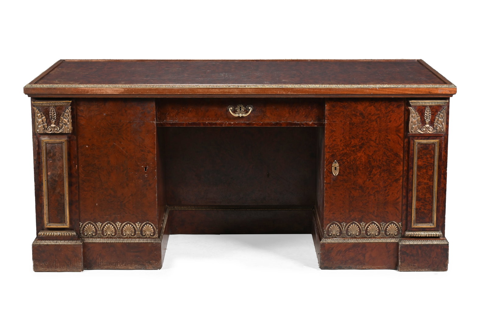 AN ITALIAN THUYA WOOD AND ORMOLU MOUNTED KNEEHOLE DESK, SECOND HALF 19TH CENTURY - 2