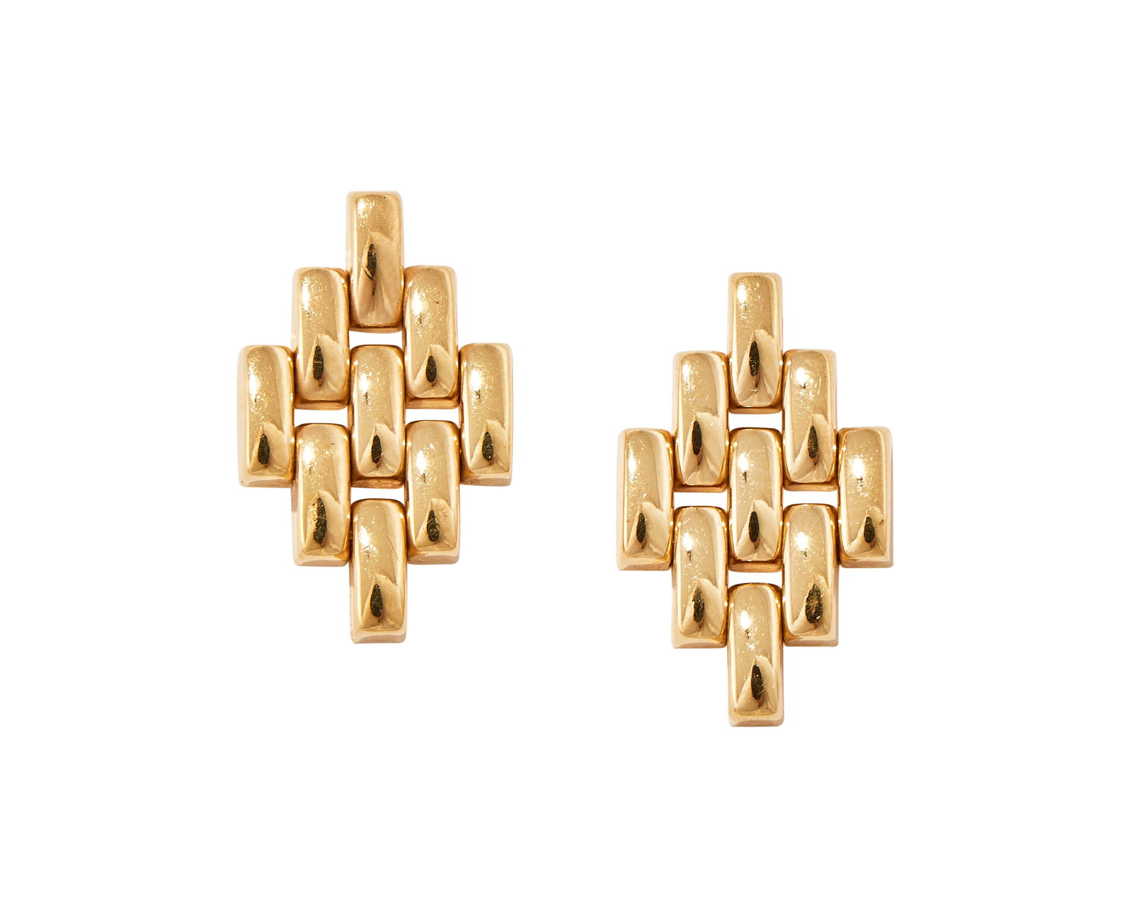 A PAIR OF 18 CARAT GOLD EARRINGS: A PAIR OF 18 CARAT GOLD EARRINGS With articulated lozenge shaped brick link panels, post fittings, Birmingham 1998 import mark Size/dimensions: 2.3cm long Gross
