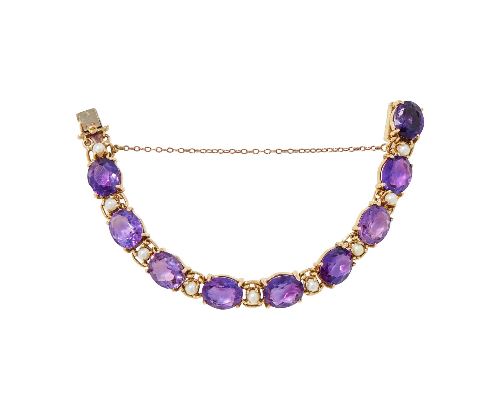 AN AMETHYST AND CULTURED PEARL BRACELET (1 of 1)
