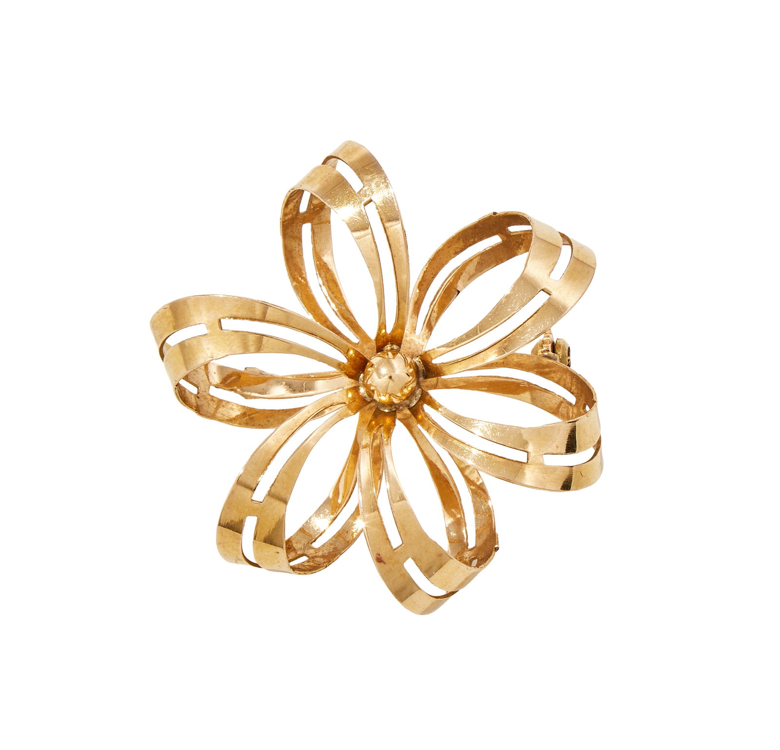 AN ITALIAN MID 20TH CENTURY FLOWERHEAD BROOCH: AN ITALIAN MID 20TH CENTURY FLOWERHEAD BROOCH The polished pierced petals to a bead centre, stamped 750 with Italian control mark Size/dimensions: 4.6cm wide Gross weight: 9.3 grams Provenance: The