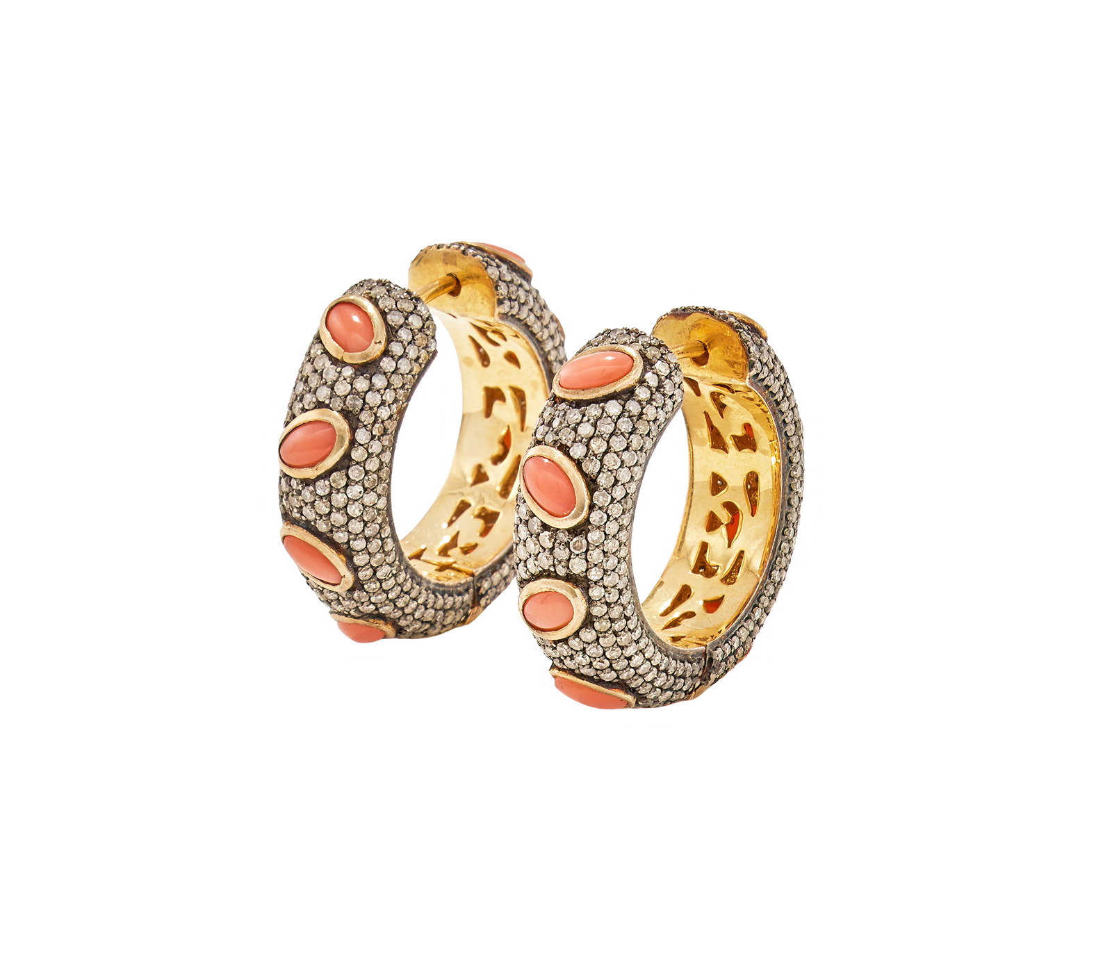 Y A PAIR OF CORAL AND DIAMOND HOOP EARRINGS: Y A PAIR OF CORAL AND DIAMOND HOOP EARRINGS The hinged hoops pavé set with single cut diamonds, with oval cabochon coral accents, post fittings, unmarked Size/dimensions: 2.5cm