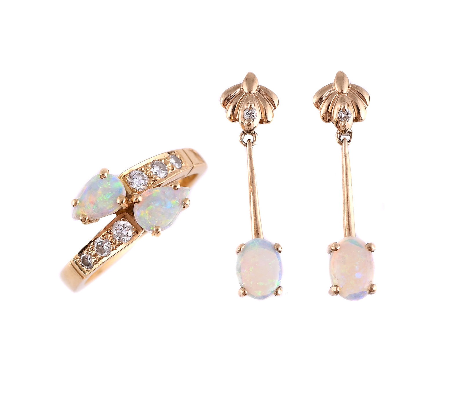 AN OPAL AND DIAMOND CROSSOVER RING AND PAIR OF OPAL EARRINGS (1 of 1)