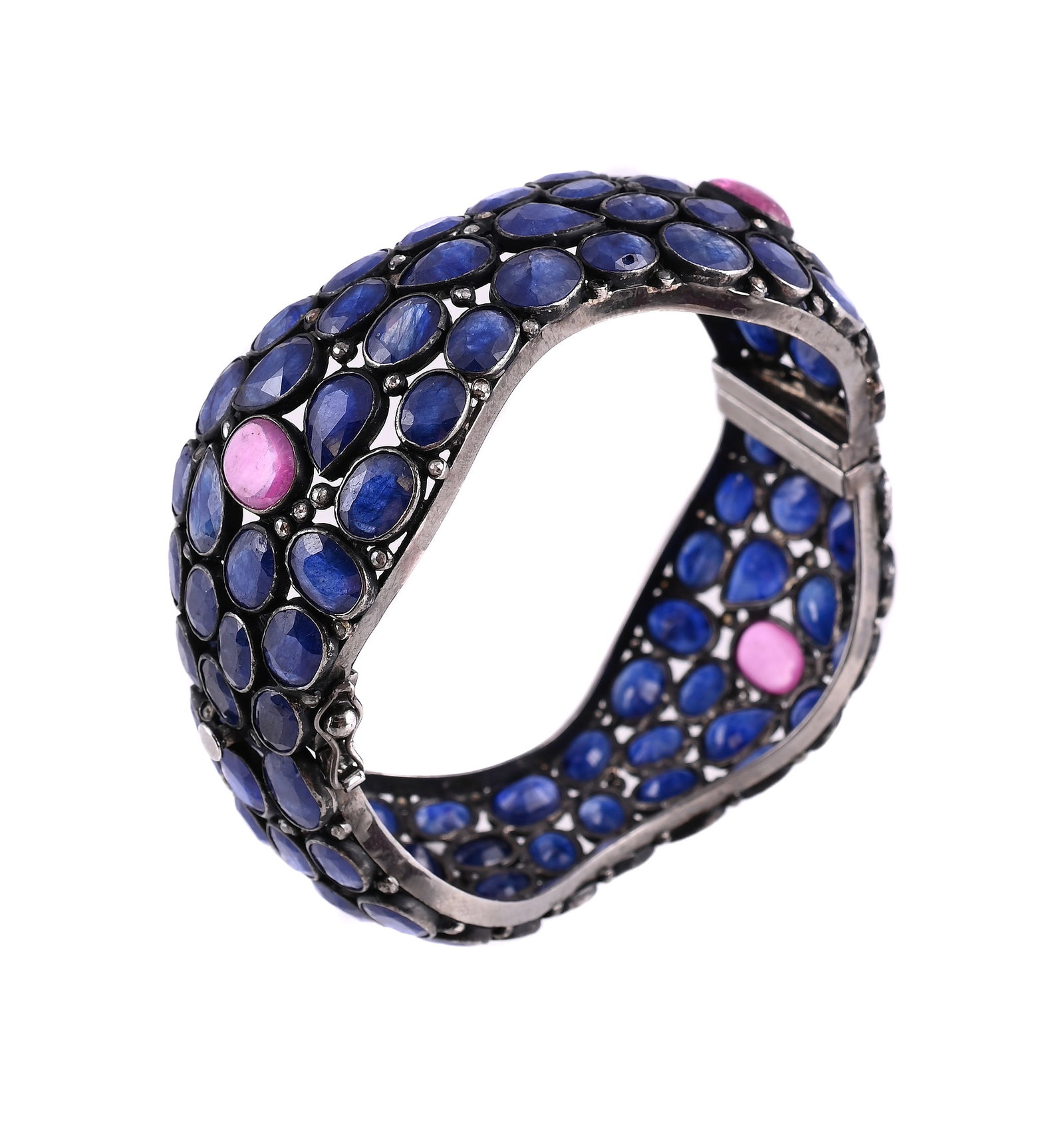 A SAPPHIRE, PINK SAPPHIRE AND ROSE CUT DIAMOND BANGLE (1 of 1)