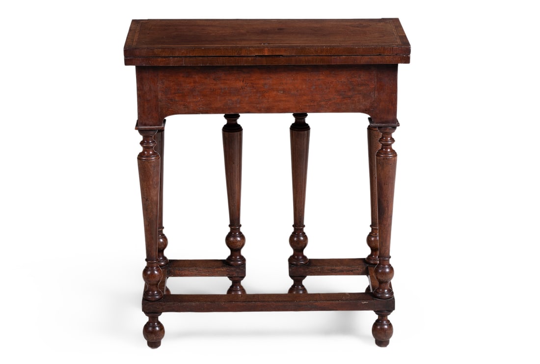 A WILLIAM & MARY WALNUT AND FEATHERBANDED WRITING TABLE, CIRCA 1690 (1 of 5)