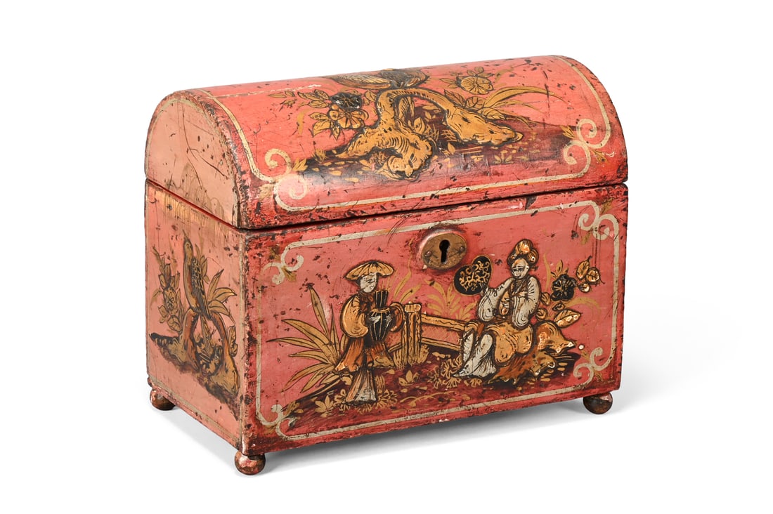 A GEORGE III SCARLET LACQUER, SILVERED AND CHINOISERIE DECORATED BOX (1 of 6)