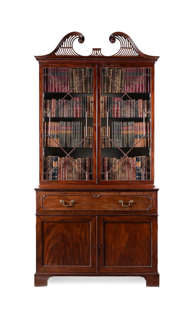 A GEORGE III MAHOGANY SECRETAIRE BOOKCASE, CIRCA 1780 (1 of 4)