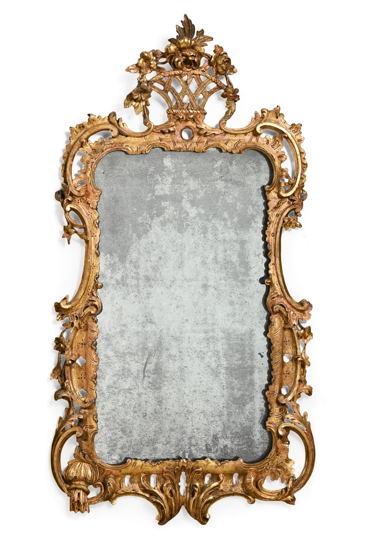 A GEORGE III CARVED GILTWOOD MIRROR, LATE 18TH OR EARLY 19TH CENTURY (1 of 2)