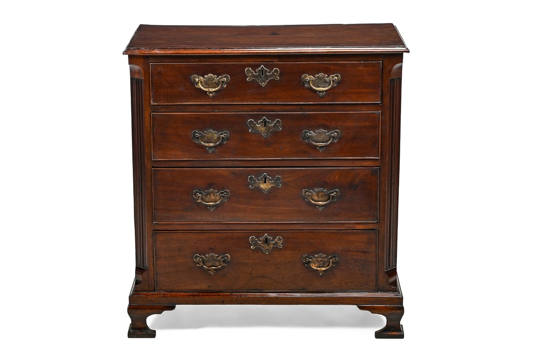 A GEORGE III MAHOGANY CHEST OF DRAWERS, CIRCA 1760: A GEORGE III MAHOGANY CHEST OF DRAWERSCIRCA 1760Of compact proportions85cm high, 80cm wide, 44cm deep