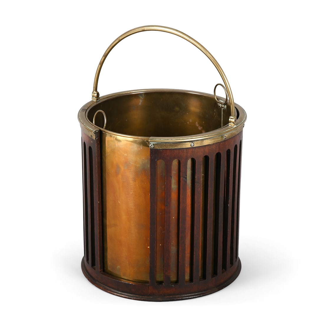 A GEORGE III MAHOGANY AND BRASS MOUNTED PLATE BUCKET, CIRCA 1790 (1 of 2)