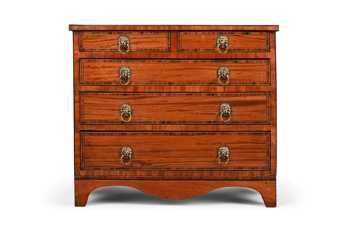 Y A REGENCY MINIATURE SATINWOOD AND EBONY STRUNG CHEST OF DRAWERS, CIRCA 1815 (1 of 4)