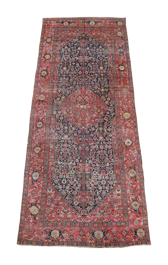 A MALAYER KELLEH OR GALLERY CARPET (1 of 4)