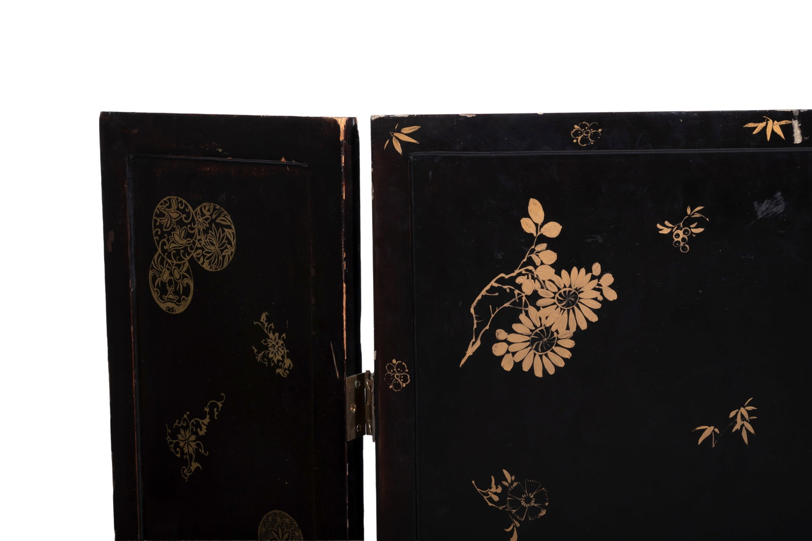 A CHINESE BLACK LACQUER AND INLAID SCREEN, 20TH CENTURY - 4