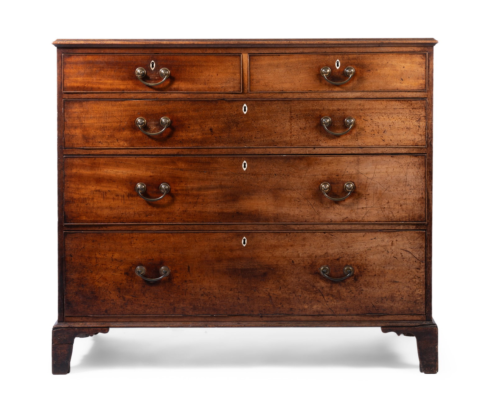 Y A GEORGE III MAHOGANY CHEST, EARLY 19TH CENTURY: Y A GEORGE III MAHOGANY CHEST EARLY 19TH CENTURY with two short and three lo