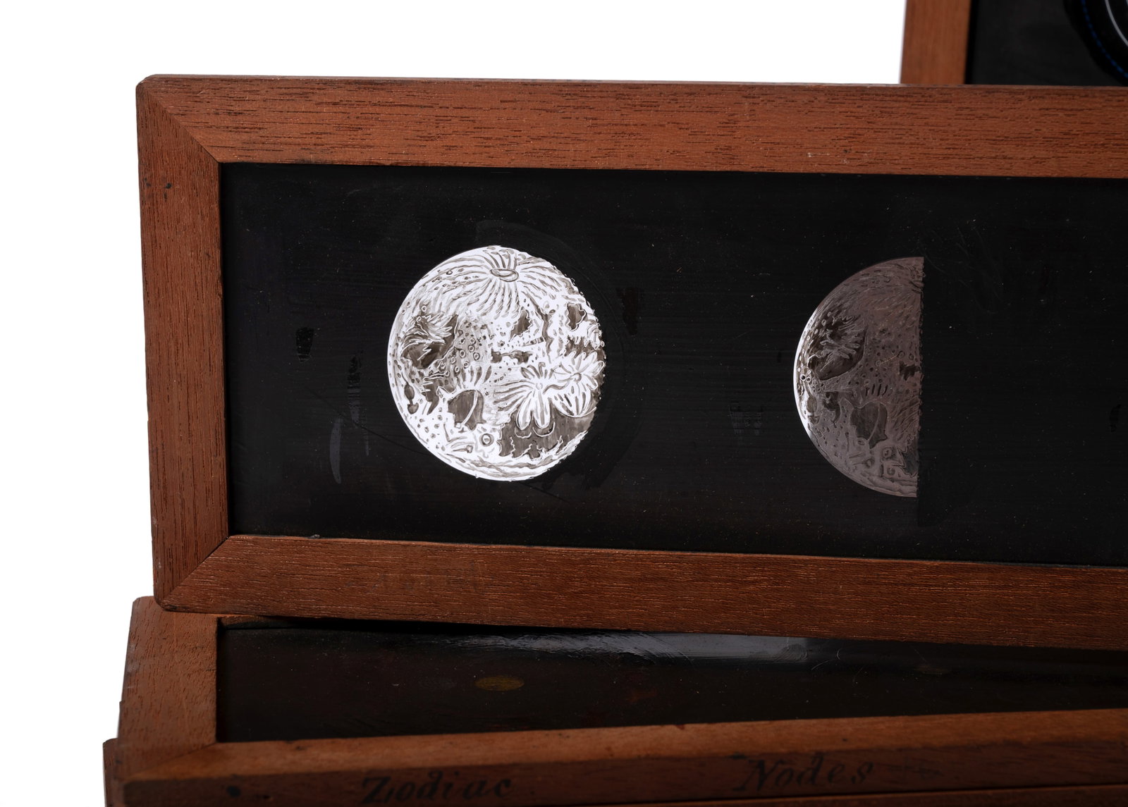AN UNUSUAL CASED SET OF ENGLISH HAND PAINTED GLASS EDUCATIONAL ASTRONOMICAL MAGIC LANTERN SLIDES - 3