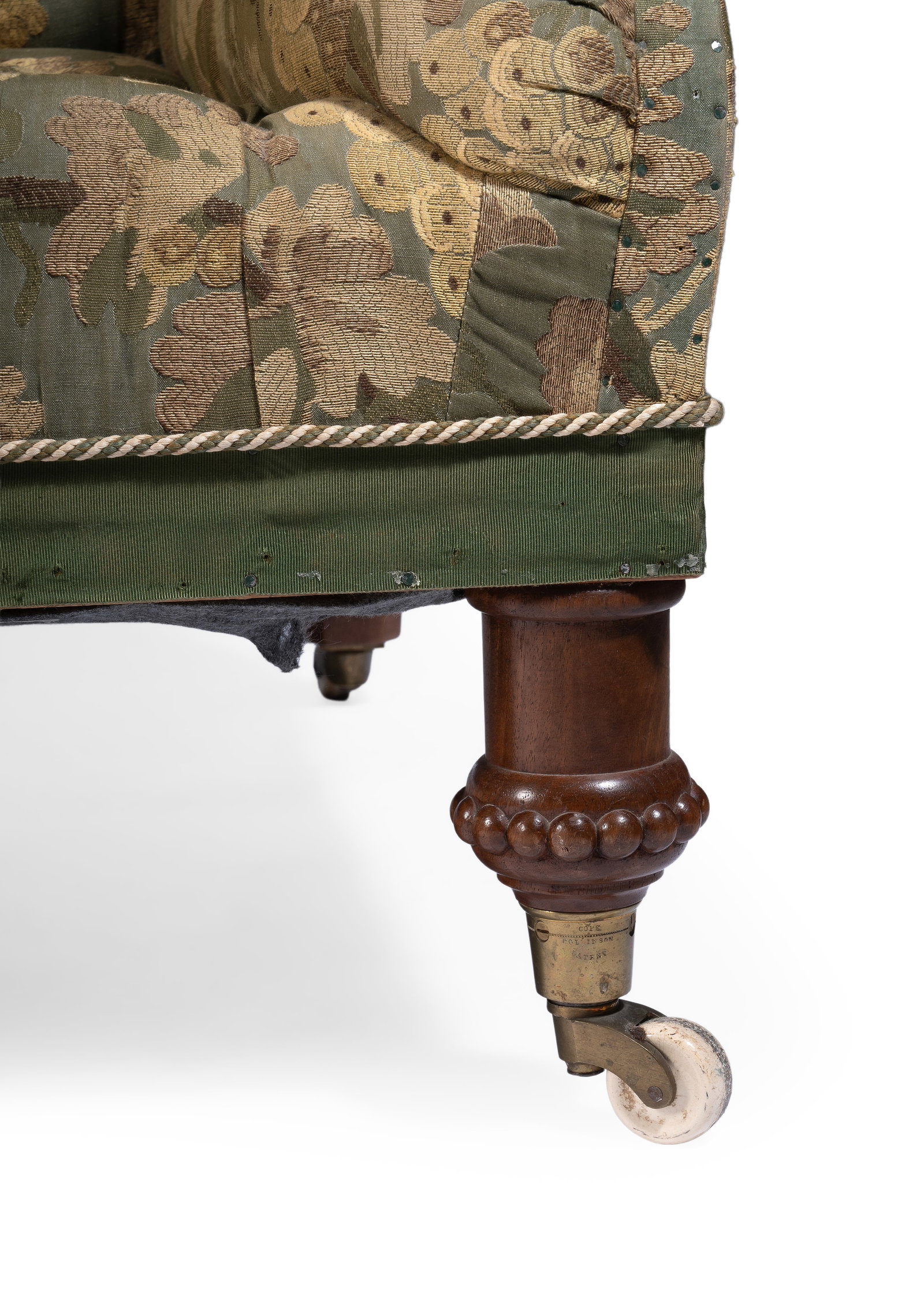 A WILLIAM IV WALNUT AND UPHOLSTERED SOFA, IN THE MANNER OF HOLLAND & SONS, CIRCA 1835 - 3