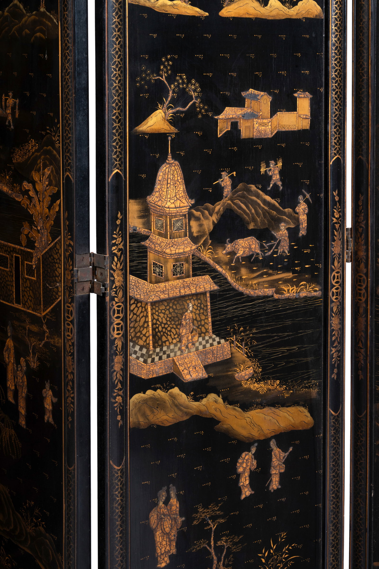 A JAPANNED BLACK AND GILT LACQUER FOUR PANEL FOLDING SCREEN, FRENCH, 19TH CENTURY - 5