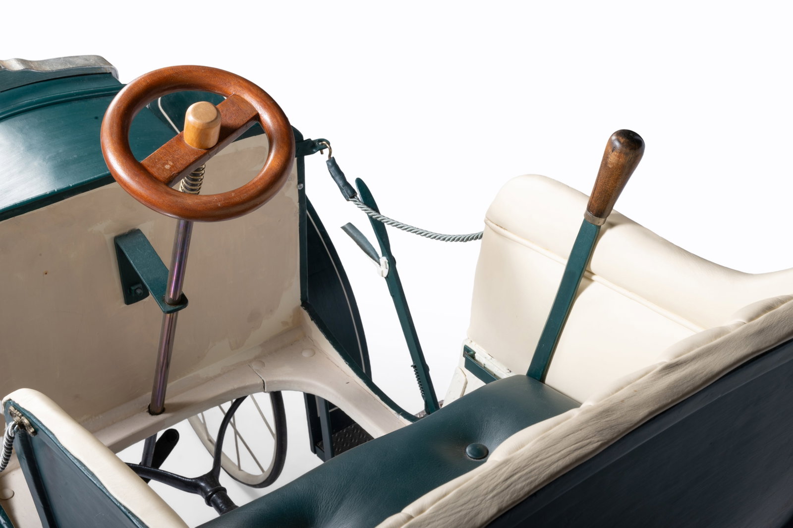 A CHILD'S PEDAL CAR, EARLY 20TH CENTURY - 5