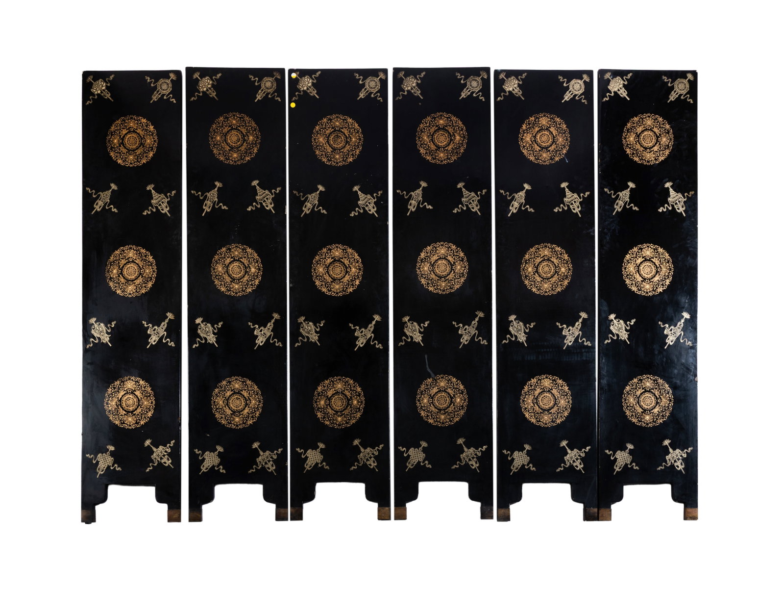 A CHINESE SIX-PANEL BLACK LACQUER AND INLAID SCREEN, 20TH CENTURY - 2