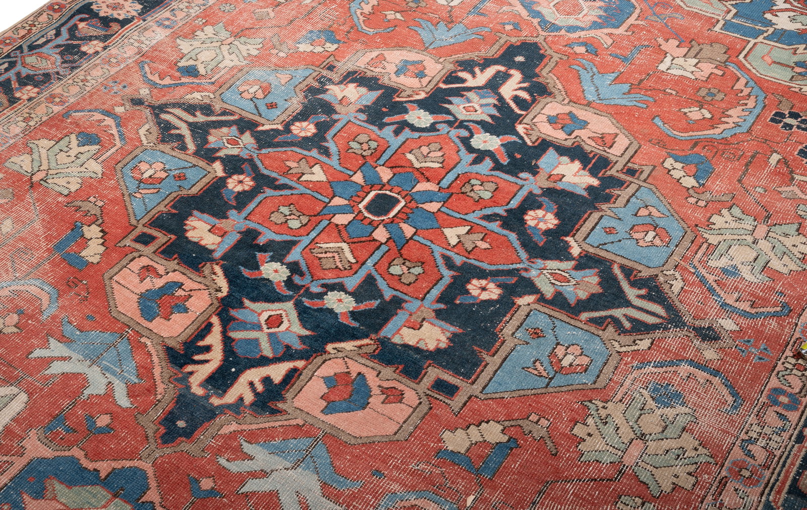 A SERAPI CARPET - 2