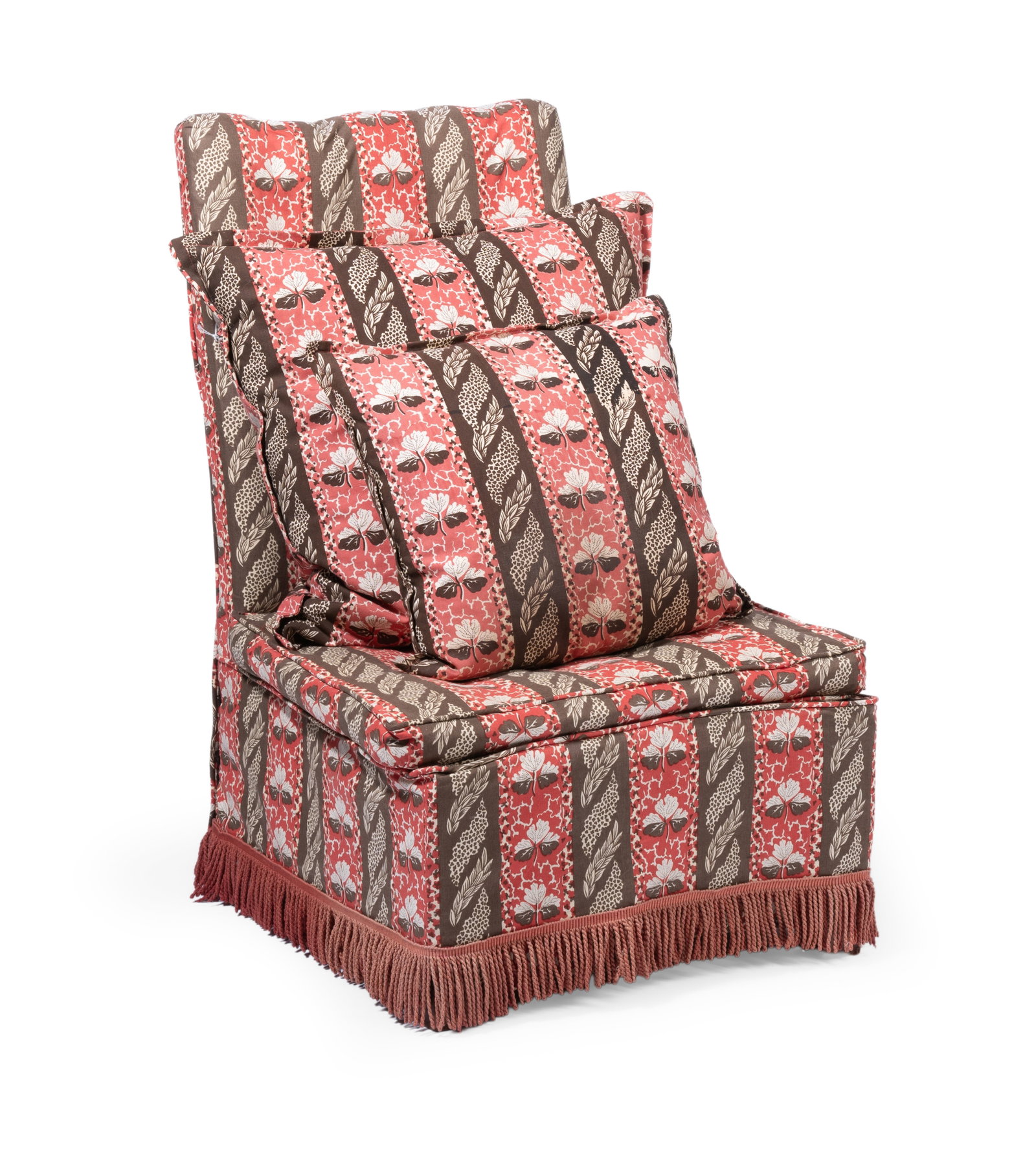 A SLIPPER CHAIR, UPHOLSTERED IN SIBYL COLEFAX & JOHN FOWLER ‘STRAWBERRY LEAF’ FABRIC (1 of 2)