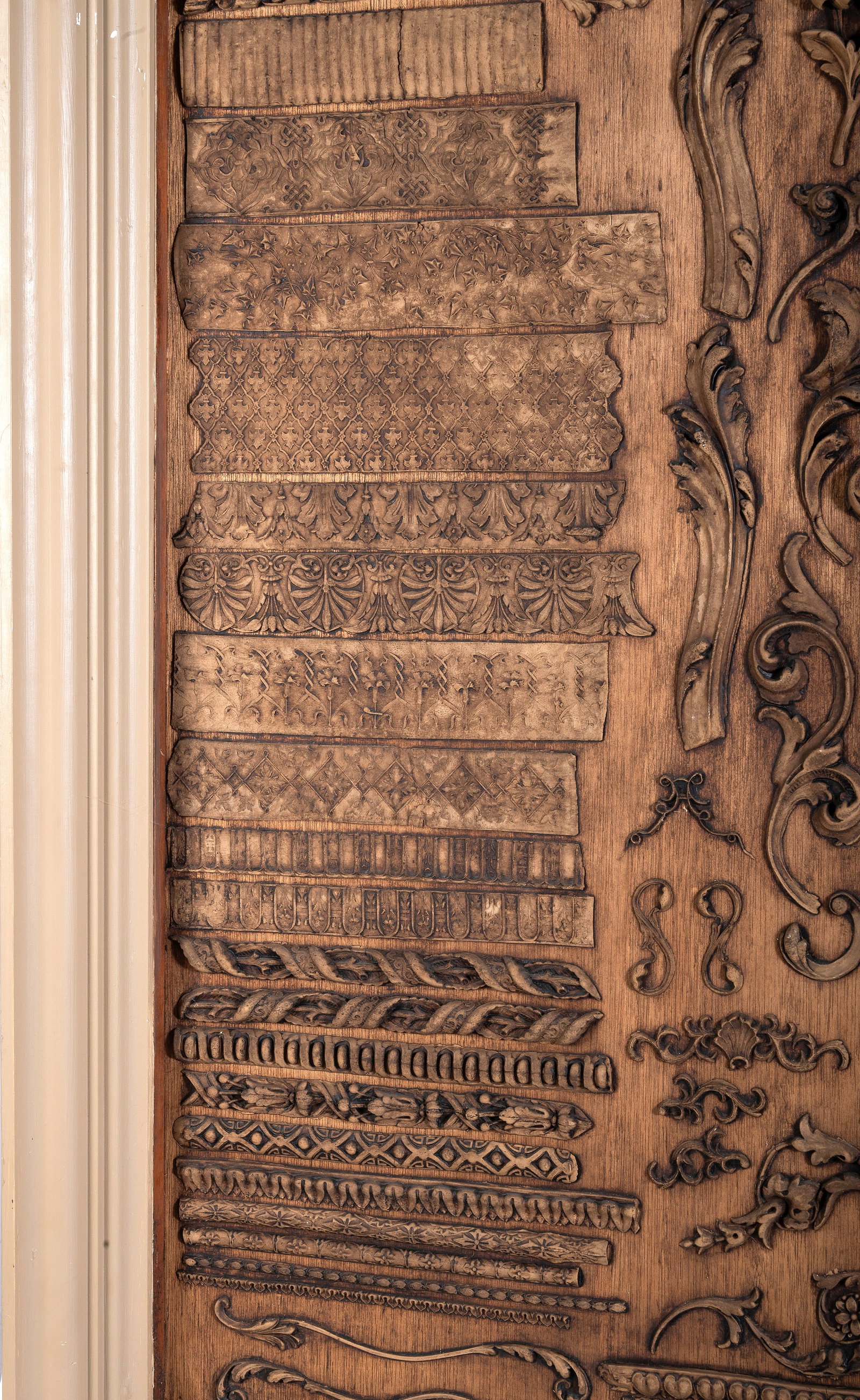 A PAIR OF FRAMED PANELS OF PLASTER SAMPLE MOULDINGS, ELEMENTS PROBABLY 19TH CENTURY AND LATER - 3