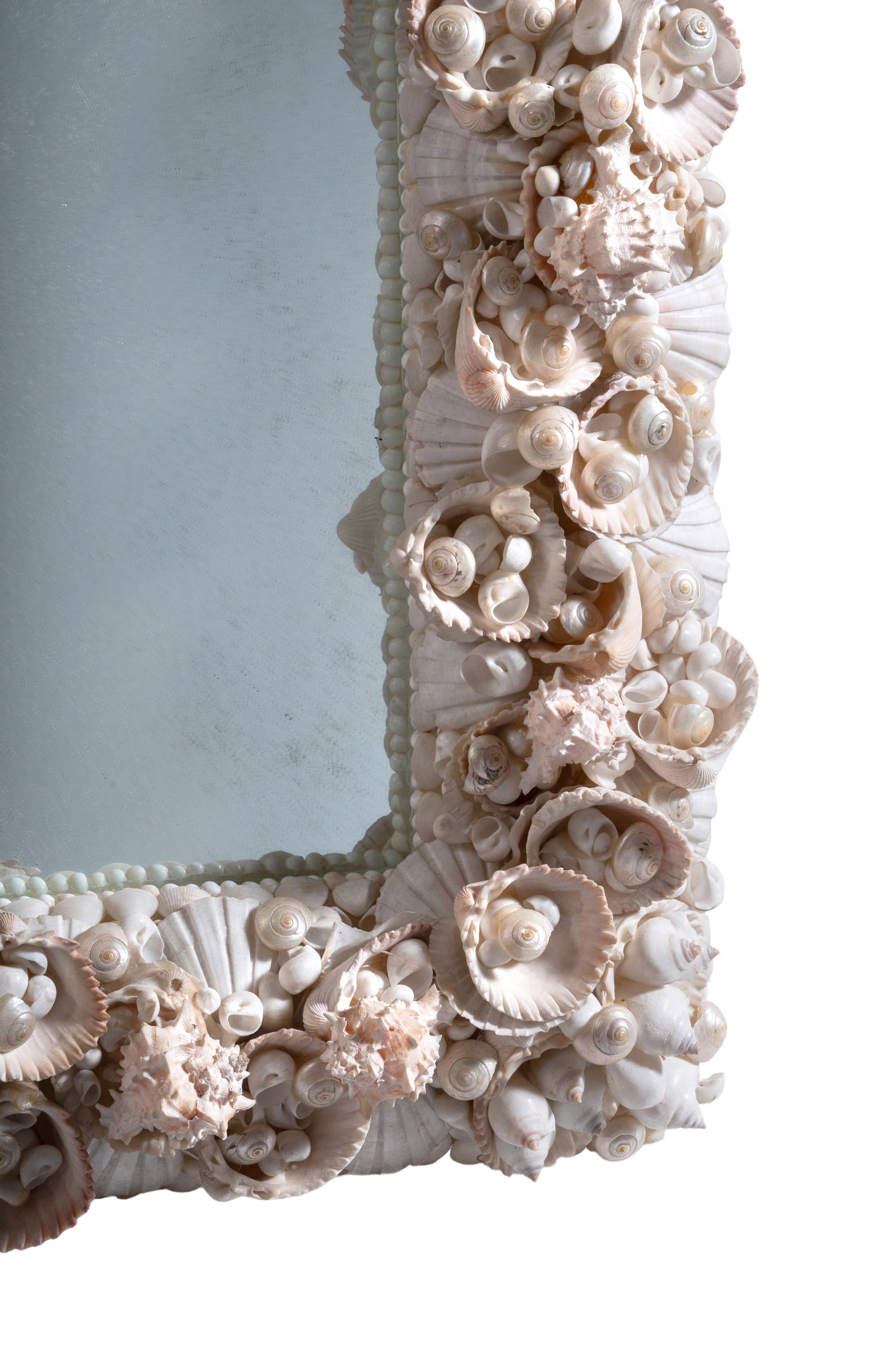 Y A SHELL AND CORAL FRAMED RECTANGULAR 'GROTTO' MIRROR, 20TH CENTURY - 2