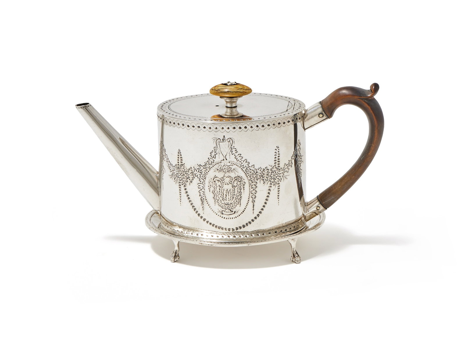 A GEORGE III SILVER OVAL TEAPOT, WILLIAM VINCENT, LONDON 1781 (1 of 4)