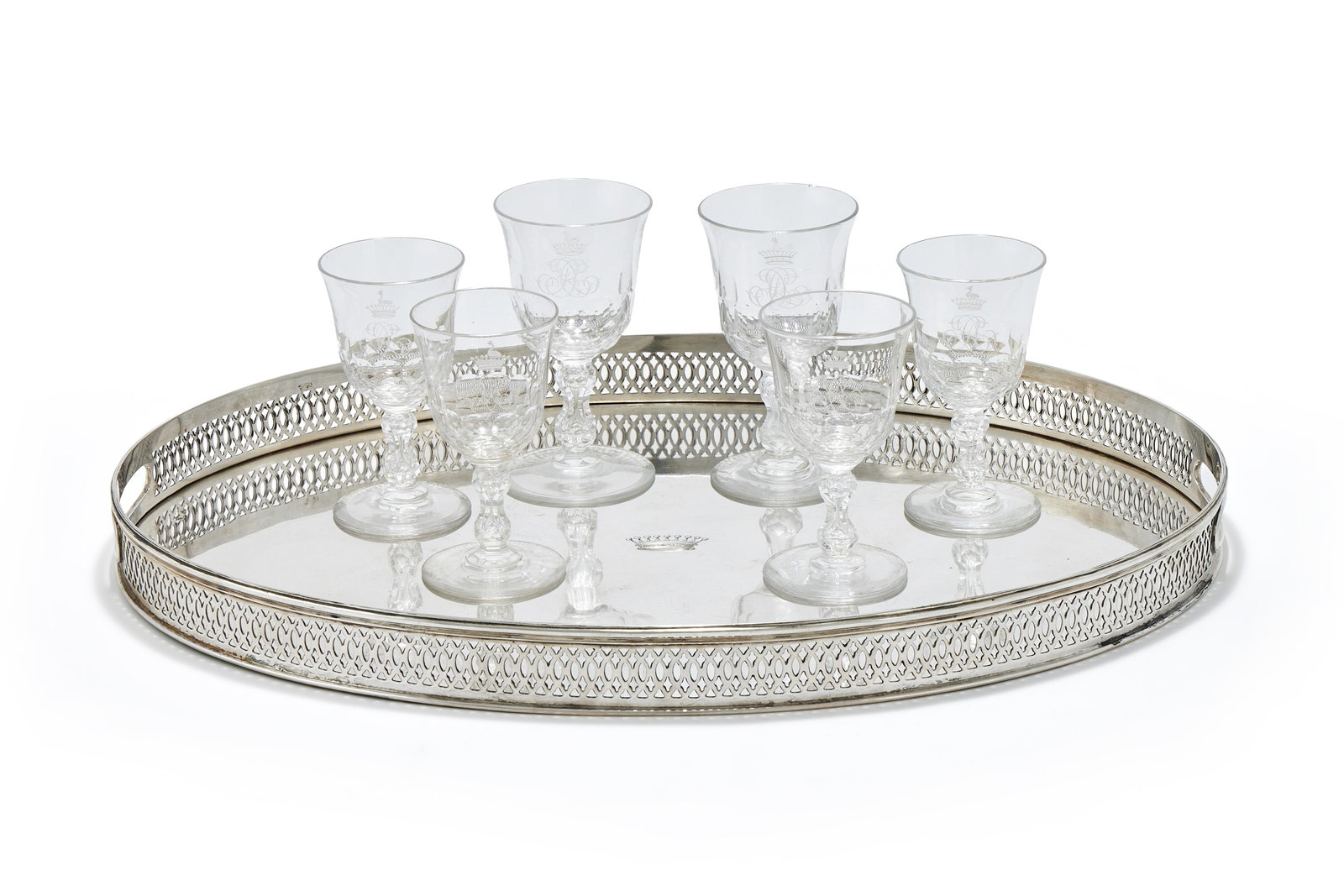 AN ELECTRO-PLATED OVAL GALLERY TRAY, UNMARKED (1 of 2)