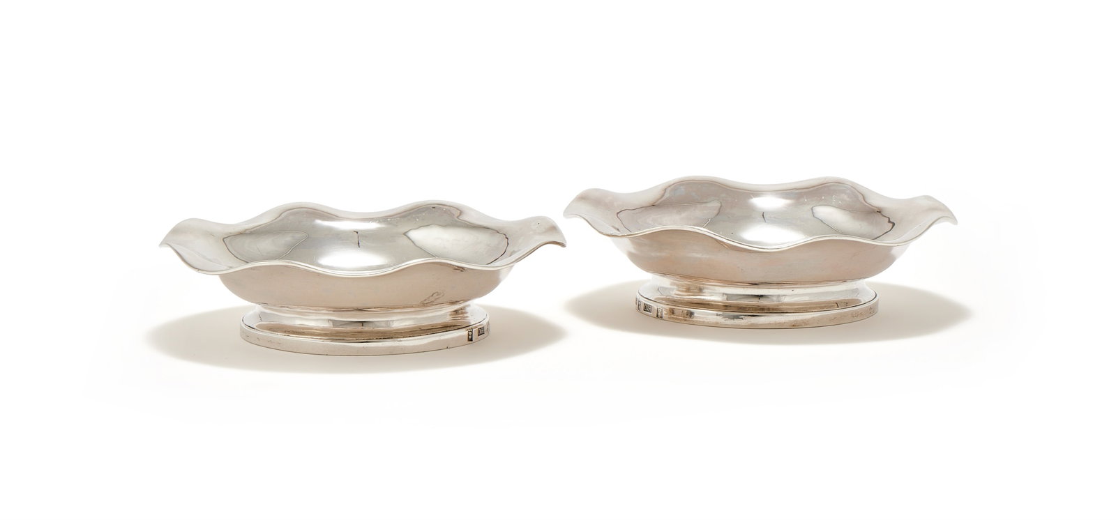 A PAIR OF GEORGE SCOTTISH PROVINCIAL SILVER DISHES, WILLIAM CRAW & JAMES HILL, CANONGATE CIRCA 1765- (1 of 3)