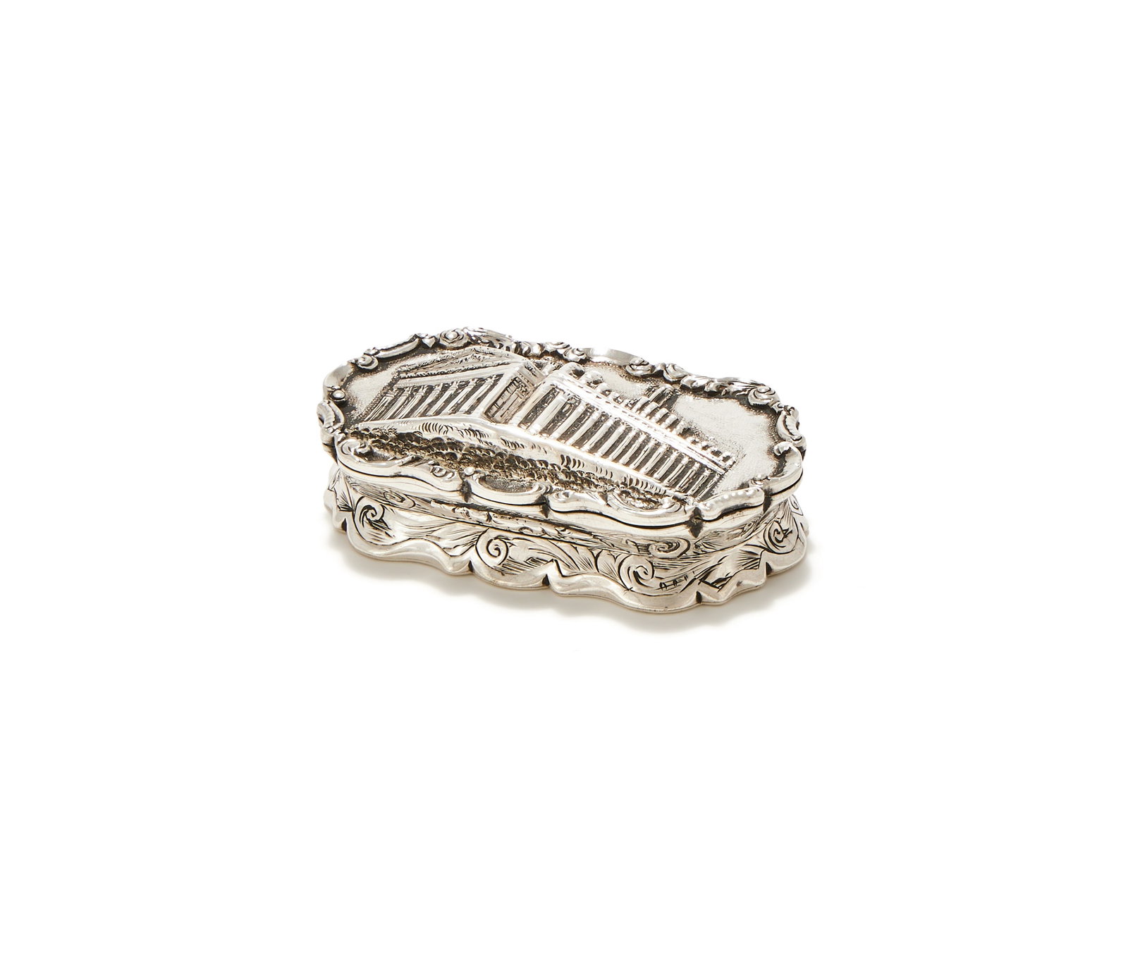 A VICTORIAN SILVER SHAPED OVAL VINAIGRETTE, FREDERICK MARSON, BIRMINGHAM 1844 (1 of 3)