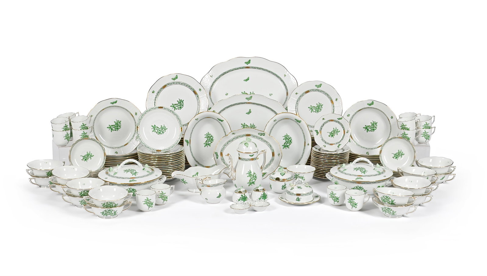 HEREND, CHINESE BOUQUET, A GREEN PART DINNER SERVICE, LATE 20TH CENTURY (1 of 3)