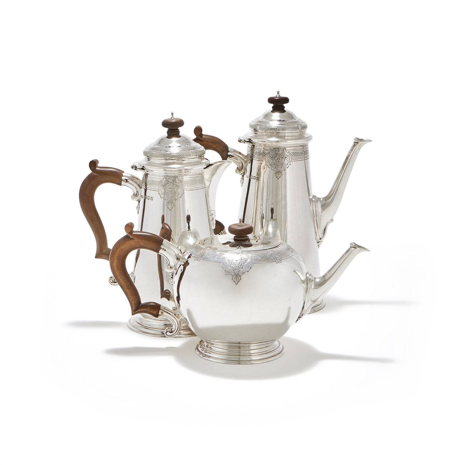 A SILVER THREE PIECE TEA AND COFFEE SET, CRICHTON BROTHERS, LONDON 1930, 1931 AND 1933 (1 of 5)