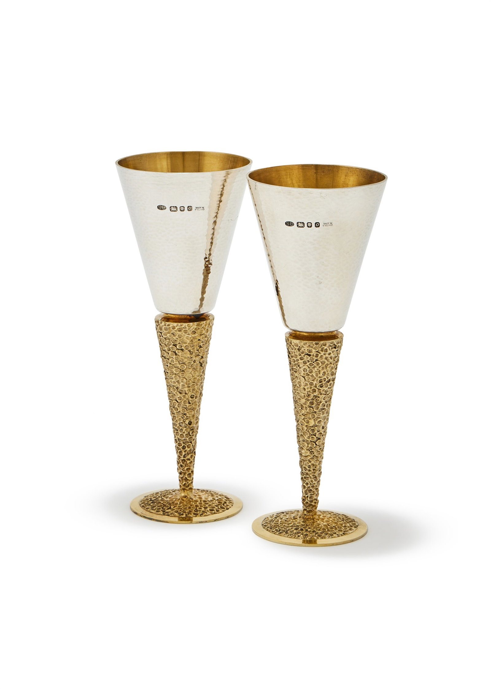 STUART DEVLIN, A PAIR OF SILVER AND SILVER GILT CHAMPAGNE FLUTES, LONDON 1969 (1 of 2)