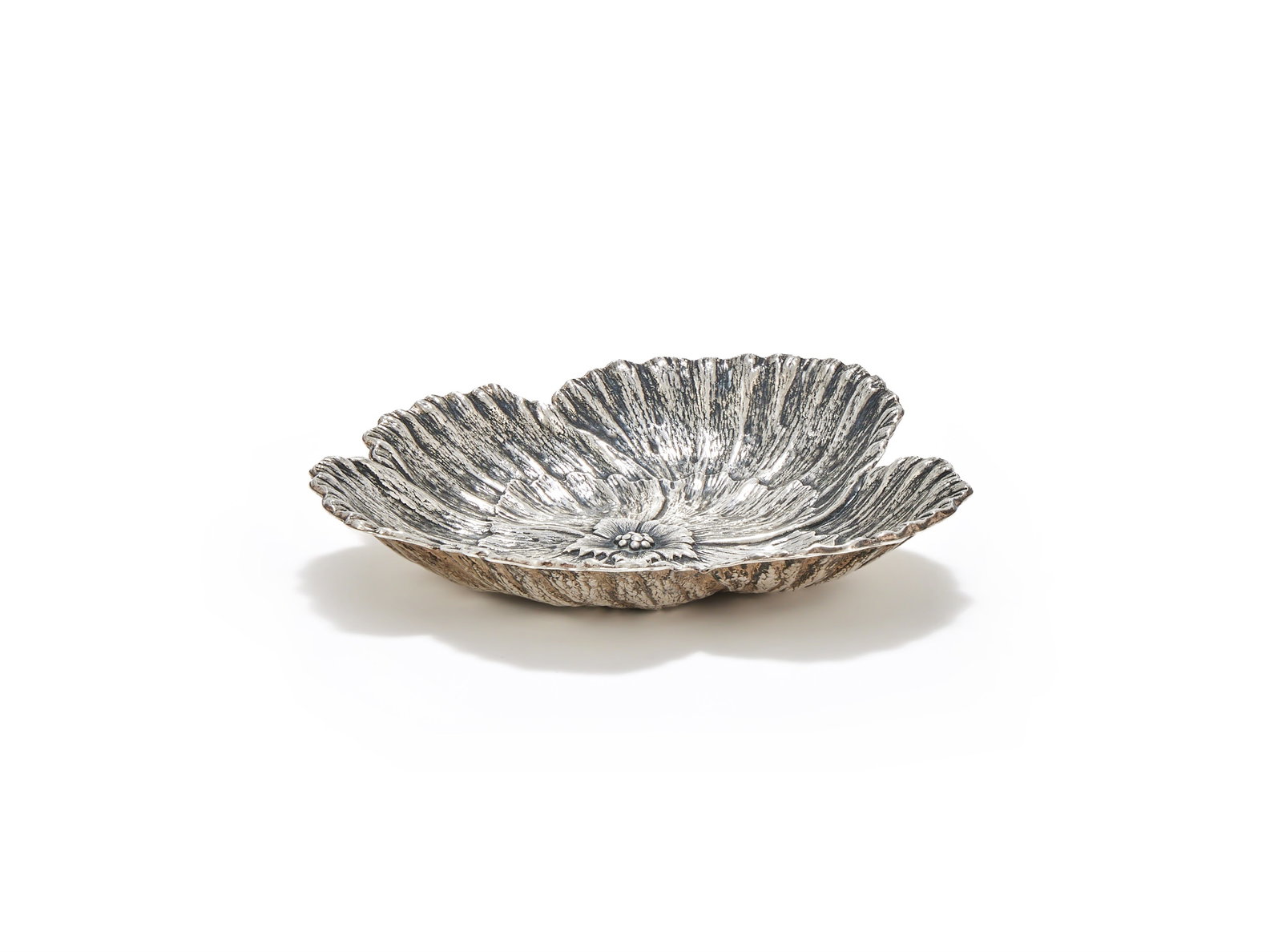 BUCCELLATI, AN ITALIAN SILVER LEAF DISH, GIANMARIA BUCCELLATI, BOLOGNA POST 1968 .925 STANDARD (1 of 3)