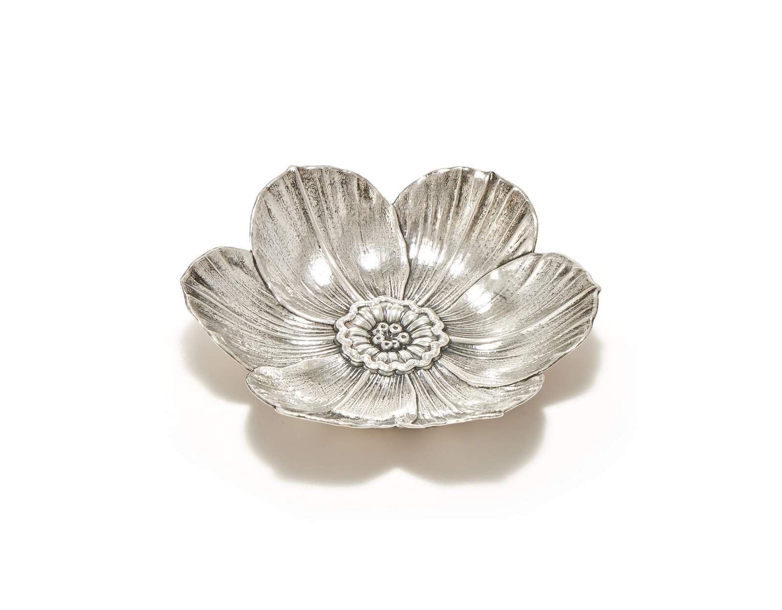 BUCCELLATI, AN ITALIAN SILVER SUNFLOWER SHAPED DISH, POST 1968 .925 STANDARD (1 of 3)