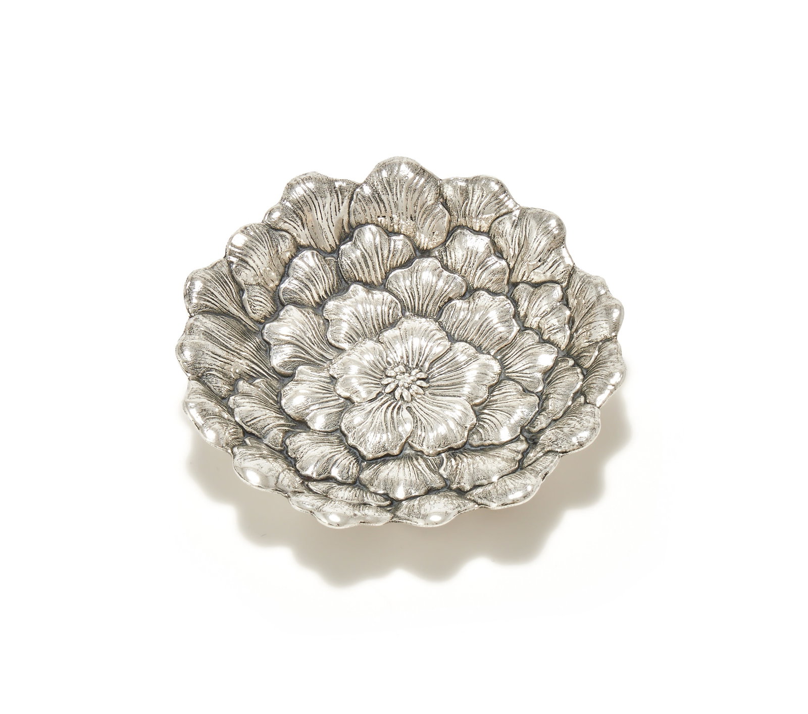 BUCCELLATI, AN ITALIAN SILVER FLOWER SHAPED DISH, MILANO POST 1968 .925 STANDARD (1 of 3)